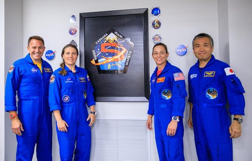 SpaceX Crew-5 Astronaut Patch Placing