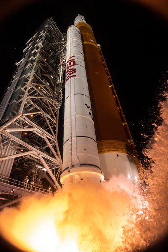 Artemis I Liftoff