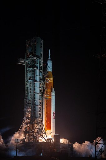 Artemis I Liftoff