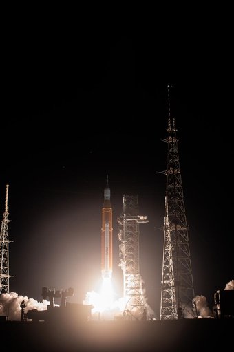 Artemis I Liftoff