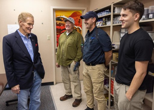 Artemis I - NASA Administrator Bill Nelson Meets the Red Team