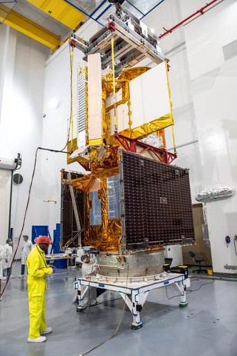 SWOT Spacecraft Mate to PLA
