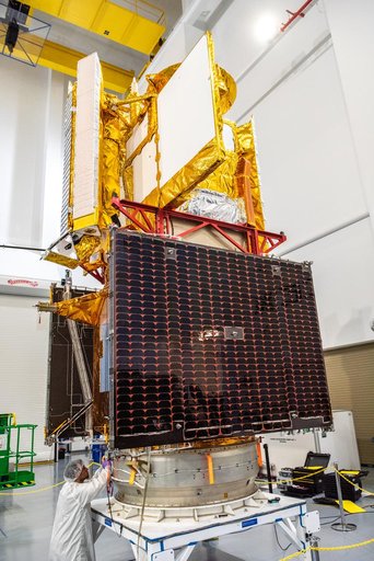 SWOT Spacecraft Mate to PLA