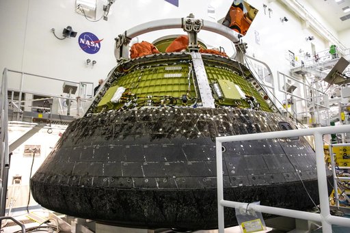 Artemis I Orion Return and De-Servicing
