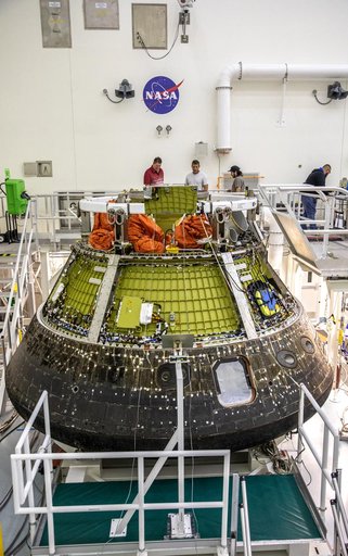 Artemis I Orion Return and De-Servicing