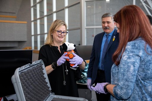 Snoopy Handover from Artemis Team to Peanuts Crew