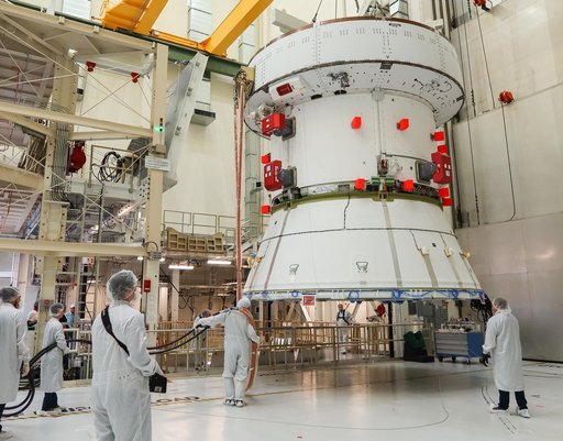 Artemis II SM Move to Fast Cell