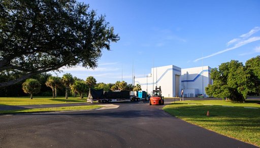 Psyche Solar Array Arrival and Offload