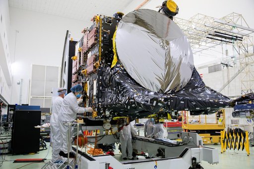 Psyche Solar Array Arrival and Offload