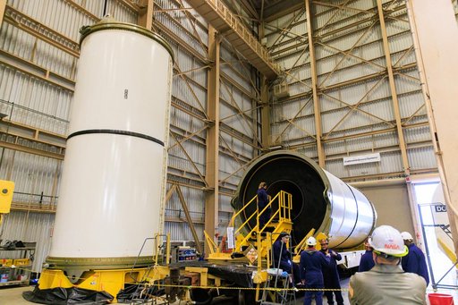 Artemis II Booster Grain Inspection