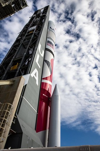 CLPS PM-1 Astrobotic/ULA Rollout for Launch