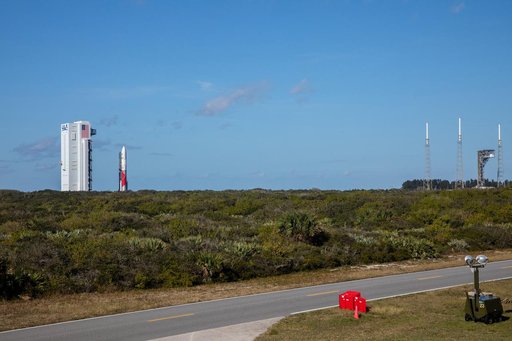 CLPS PM-1 Astrobotic/ULA Rollout for Launch