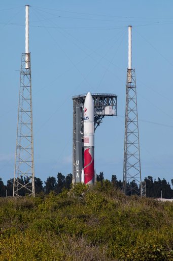 CLPS PM-1 Astrobotic/ULA Rollout for Launch