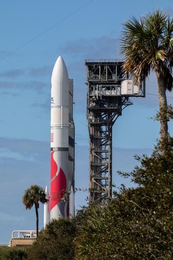 CLPS PM-1 Astrobotic/ULA Rollout for Launch