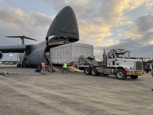 GOES-U Spacecraft Arrival and Offload