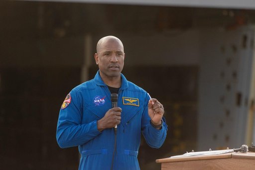 URT-11 NASA & Navy Joint Press Conference