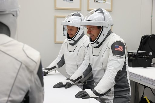 SpaceX Crew-8 Suit-Up