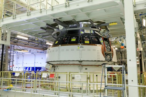 Artemis II Astronaut Family Tour of IOZ