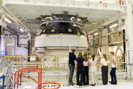 Artemis II Astronaut Family Tour of IOZ