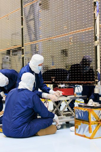 NASA’s Europa Clipper Solar Array Antenna Install