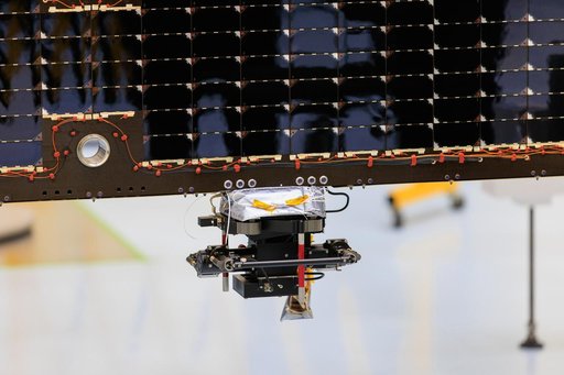 NASA’s Europa Clipper Solar Array Antenna Install