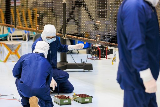 NASA’s Europa Clipper Solar Array Antenna Install