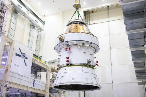 Orion Vac Chamber Lift and Load Operations