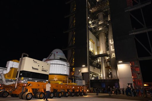 Boeing CFT Starliner Lift and Mate
