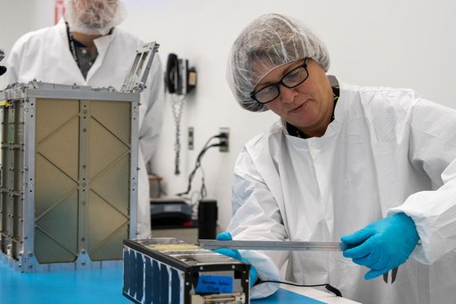 Firefly Demo-2 Payload Processing - KUbeSat-1 Integration