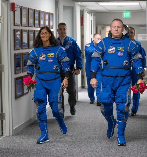 NASA’s Boeing Crew Flight Test Astronaut Suit Up (Scrubbed)