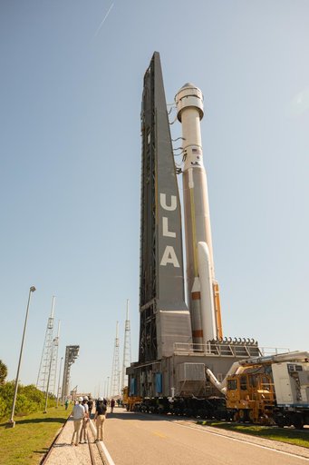Boeing CFT Atlas V/Starliner Roll to Pad