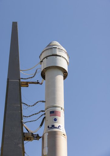 Boeing CFT Atlas V/Starliner Roll to Pad