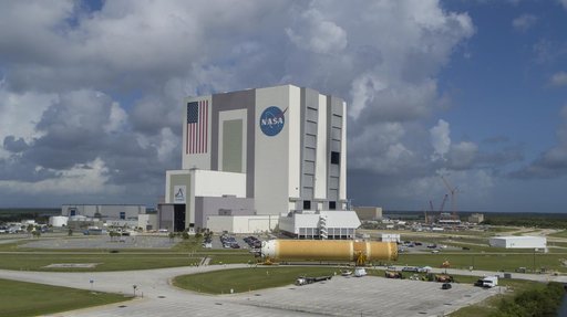 Artemis II Core Stage Offload and Transport to VAB