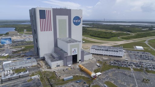 Artemis II Core Stage Offload and Transport to VAB