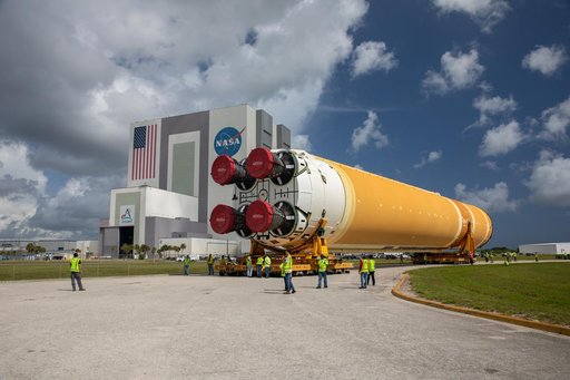 Artemis II Core Stage Offload and Transport to VAB