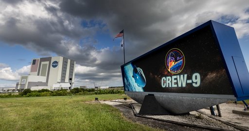 CCP Crew-9 Flag Raising
