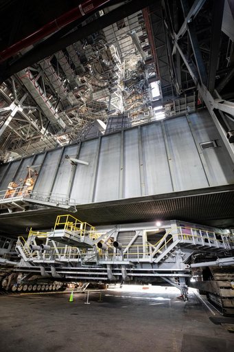 Artemis II Mobile Launcher Rollback to VAB