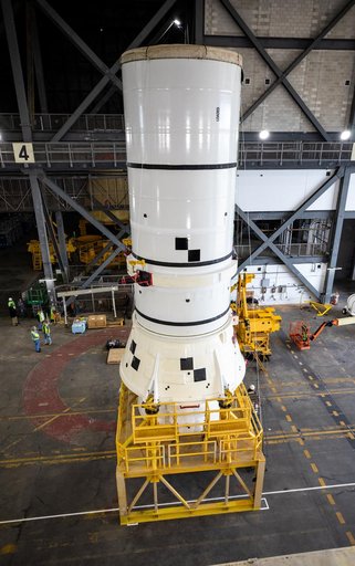 Artemis II Stacking - SRB Move to VAB