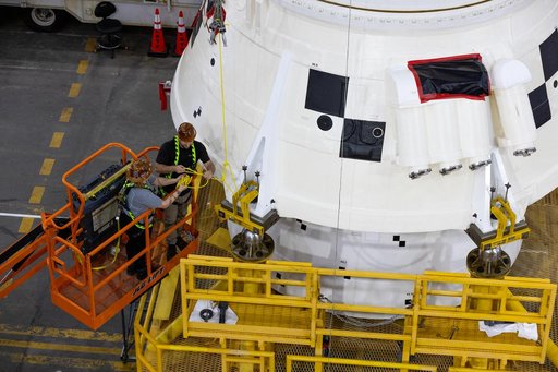 Artemis II Stacking - Booster Segment Prep for Lift Ops