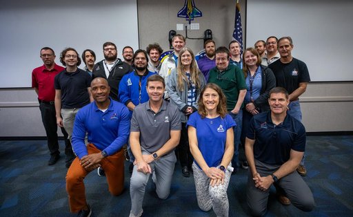 Artemis II Crew Visits KSC