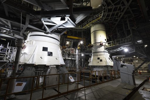 Artemis II Stacking - Booster Segment on ML
