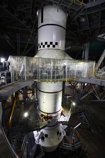Artemis II Stacking