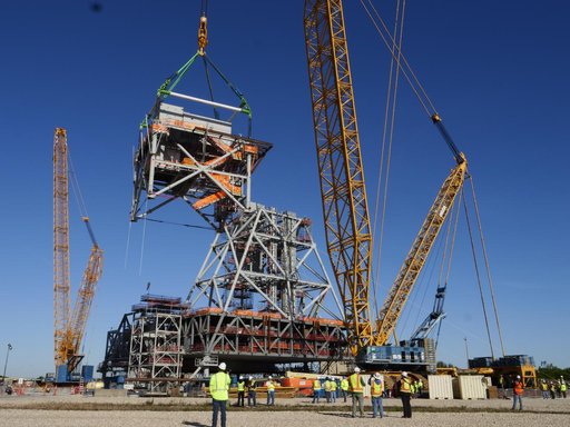 Module 4 Lift onto Mobile Launcher 2