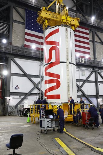 Artemis II SRB Stacking