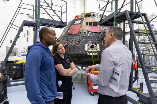 Artemis II Crew Visits KSC