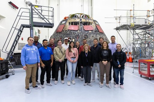 Artemis II Crew Visits KSC