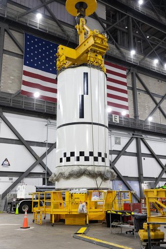 Artemis II Stacking