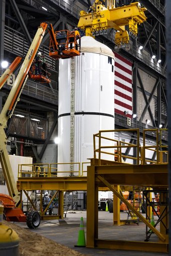 Artemis II Stacking, Right Forward Assembly SRB