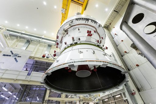 Artemis II Orion Lift Pre Saw Installation