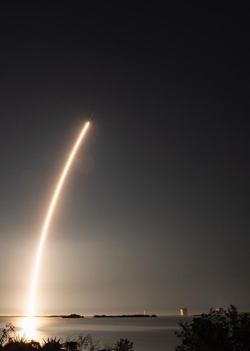 SpaceX CLPS IM-2 Liftoff